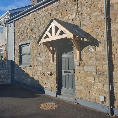 Perfect Location 3 Bed Serviced Apartment With Bike Storage For Bpw. Close To Brecon Beacons Merthyr Tydfil Exterior photo
