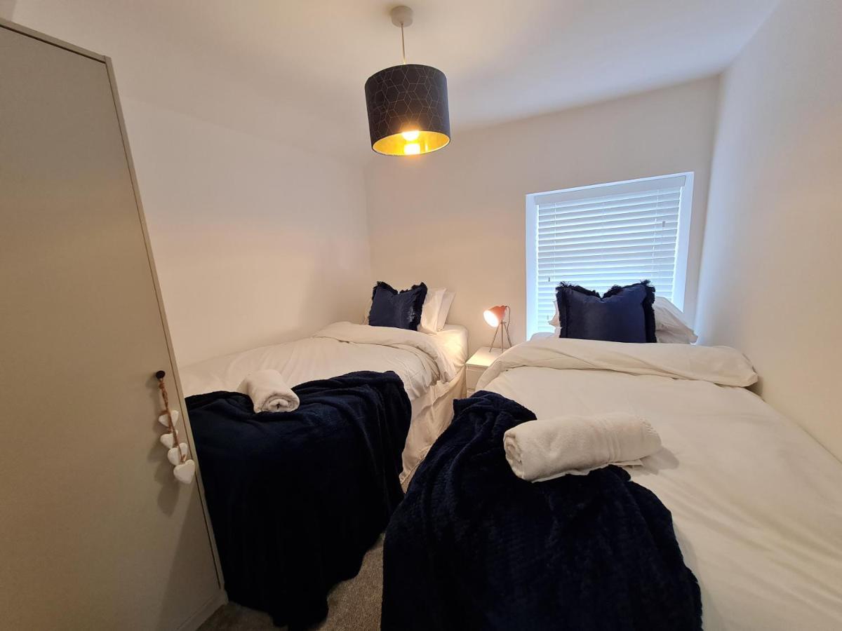 Perfect Location 3 Bed Serviced Apartment With Bike Storage For Bpw. Close To Brecon Beacons Merthyr Tydfil Exterior photo