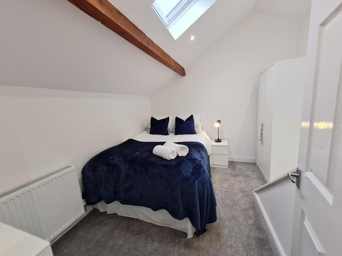 Perfect Location 3 Bed Serviced Apartment With Bike Storage For Bpw. Close To Brecon Beacons Merthyr Tydfil Exterior photo