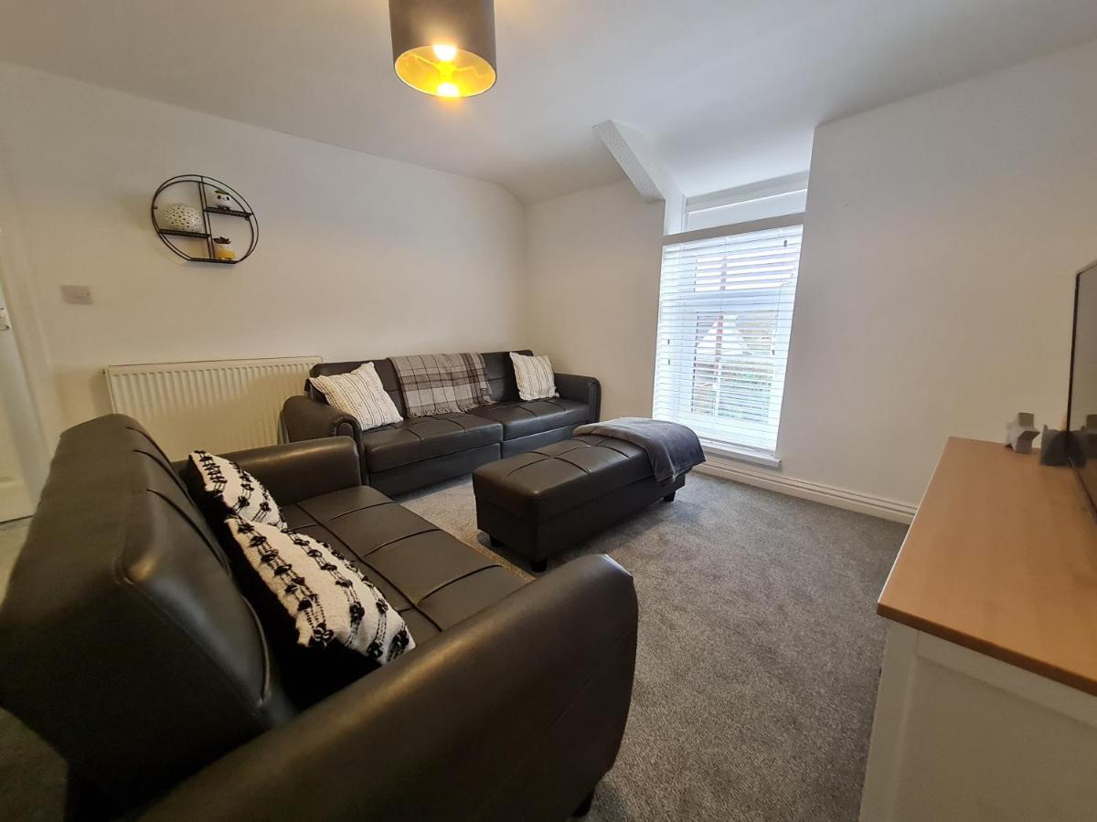 Perfect Location 3 Bed Serviced Apartment With Bike Storage For Bpw. Close To Brecon Beacons Merthyr Tydfil Exterior photo