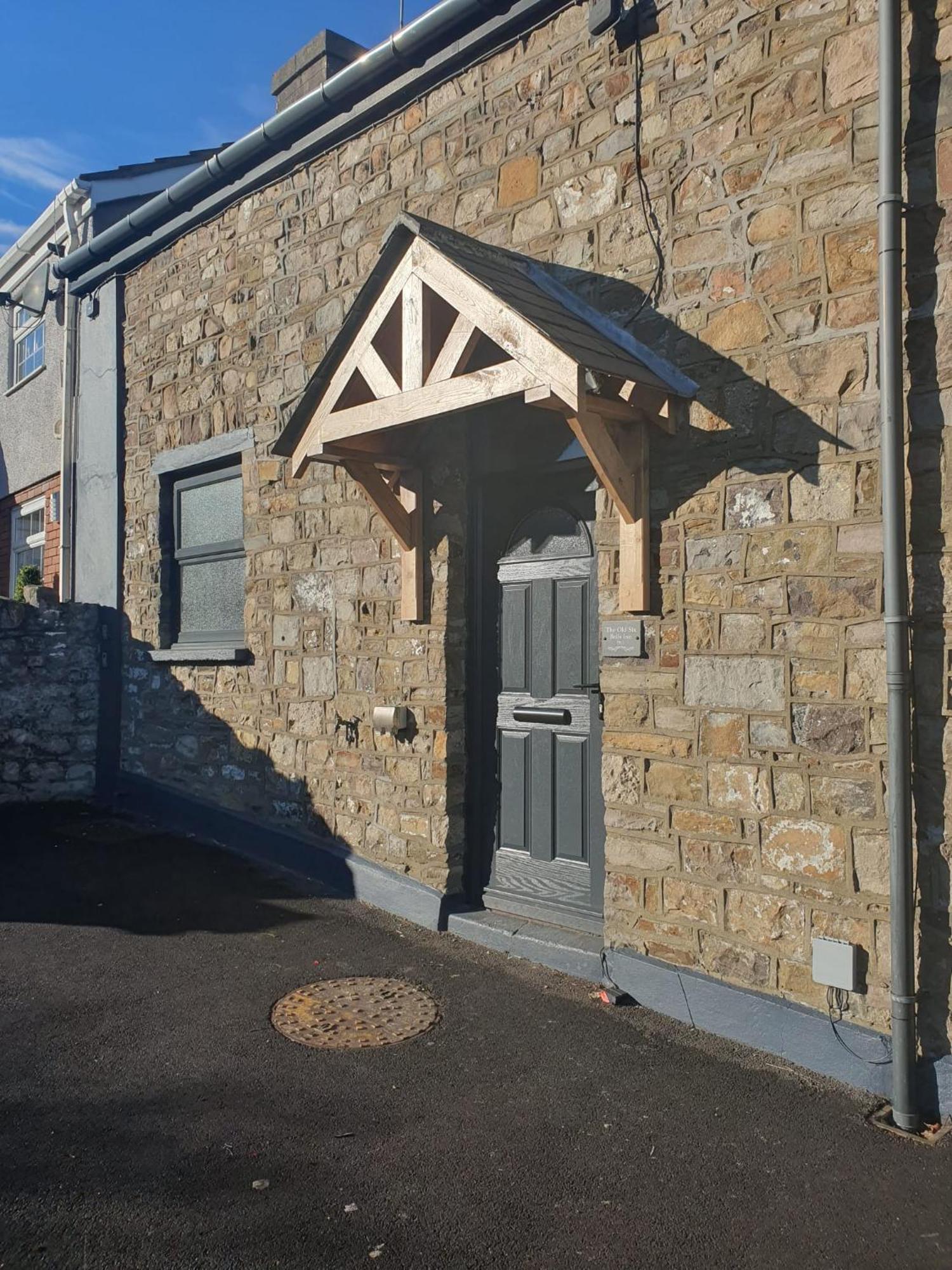 Perfect Location 3 Bed Serviced Apartment With Bike Storage For Bpw. Close To Brecon Beacons Merthyr Tydfil Exterior photo